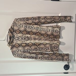 Snake print top